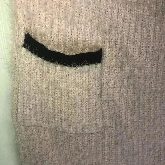 Pink mini skirt fuzzy sweater material size small - Picture 11 of 14